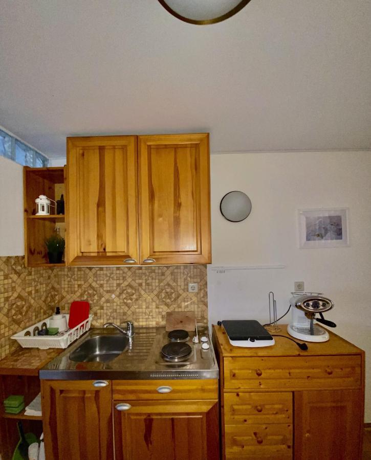 Guesthouse Pri Cebelici Lukovica pri Domzalah Экстерьер фото