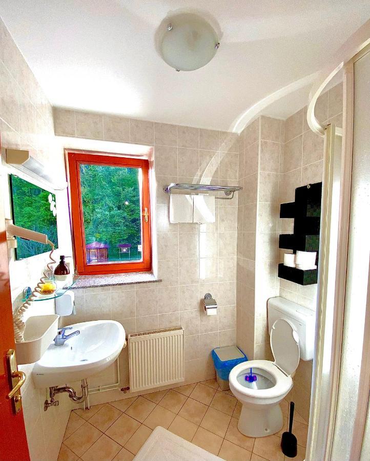 Guesthouse Pri Cebelici Lukovica pri Domzalah Экстерьер фото