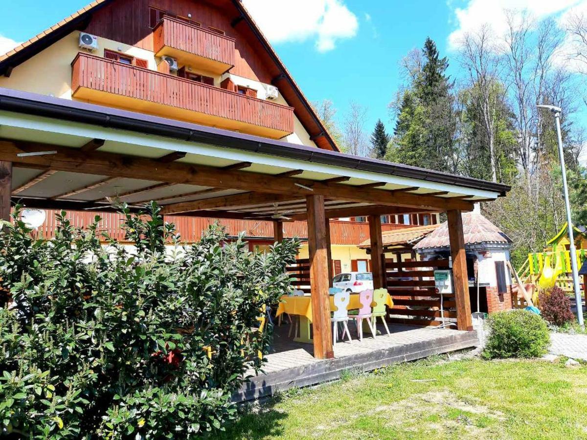 Guesthouse Pri Cebelici Lukovica pri Domzalah Экстерьер фото