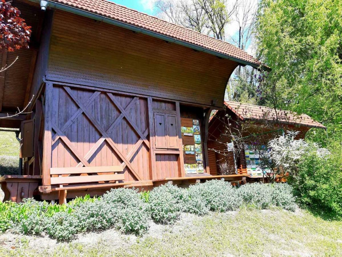 Guesthouse Pri Cebelici Lukovica pri Domzalah Экстерьер фото